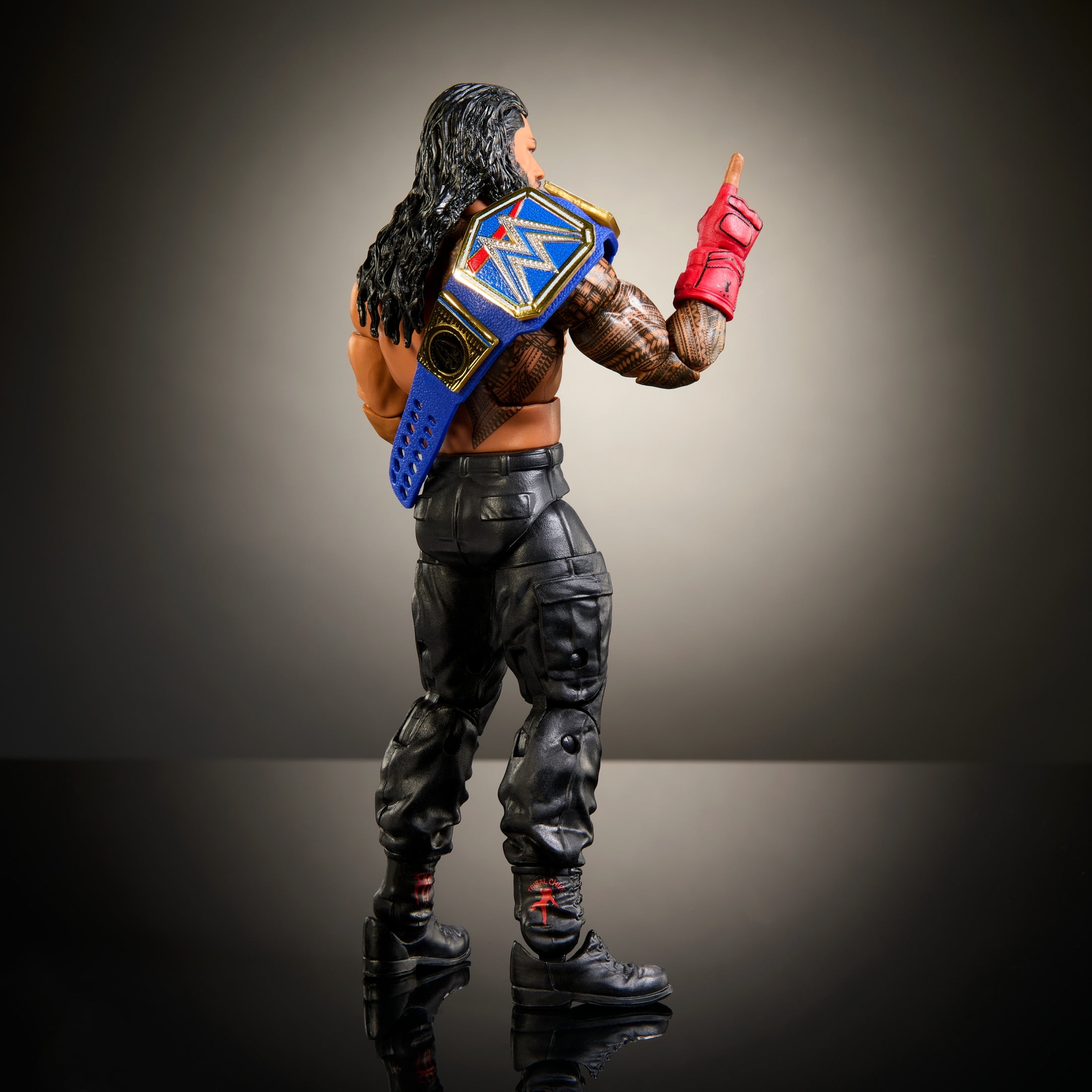 WWE Elite Top Picks Roman Reigns Action Figure & Accessories WWE Elite Top Picks Roman Reigns Action Figure & Accessories
