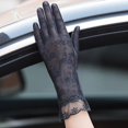 thumbnail image 1 of Guantes cortos para el sol con protección solar UV para mujer de verano, encaje de seda helada, conducción delgada oso de fresa Electrónica, 1 of 4