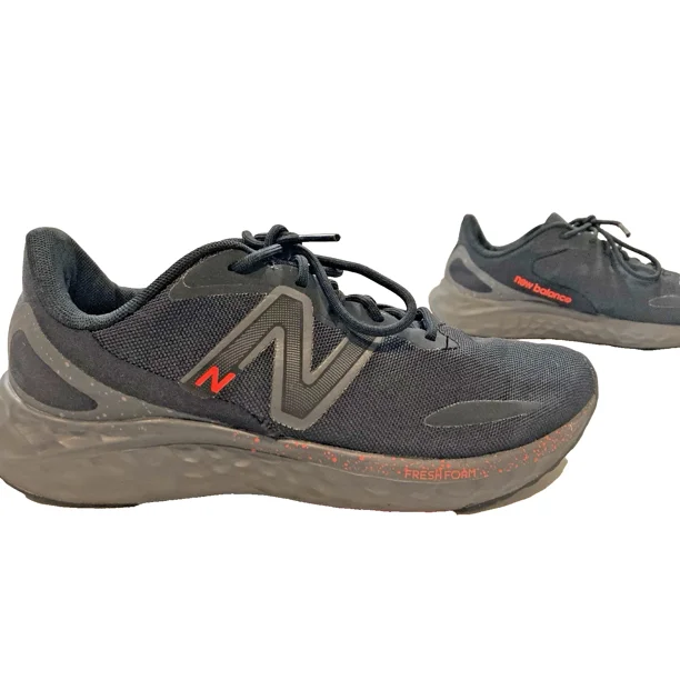 New Balance Fresh Foam Arishi V4 Mens Size 8 Black Grey Running Shoes
