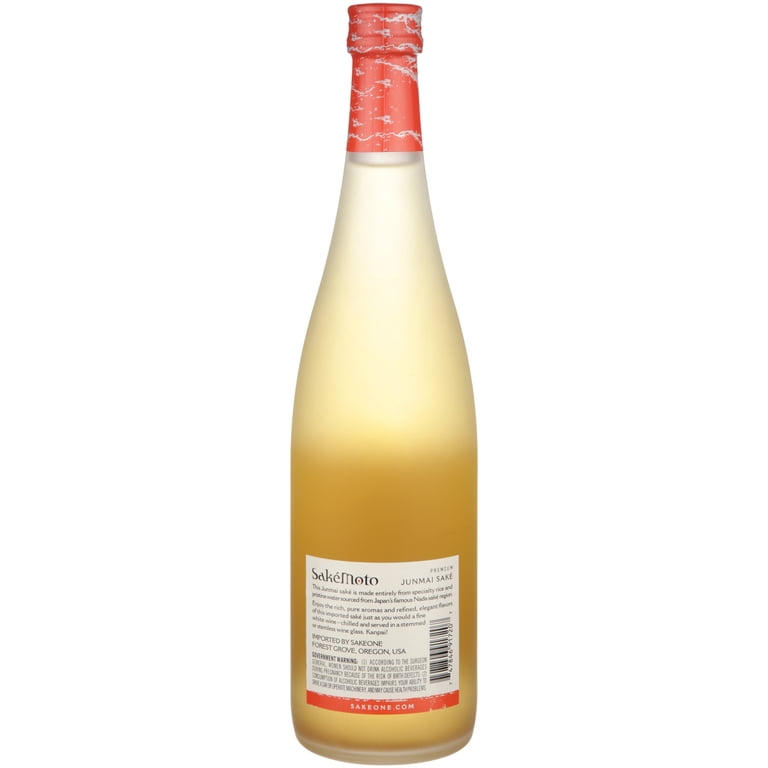 SakeMoto, Sakemoto Junmai Sake, 720 ml Bottle, 15% ABV - Walmart.com