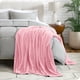 thumbnail image 4 of Manta de Felpa Bare Home Textura de Chevron Microfibra Difusa Suave y Afelpada Tamaño Twin/Twin XL Rosa Claro, 4 of 7