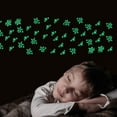thumbnail image 4 of hojas de pegatinas de estrellas que brillan en la oscuridad, brillantes y duraderas, pegatinas luminosas para techo y pared, estrellas que brillan en la oscuridad para el techo, fantásticas, 4 of 5