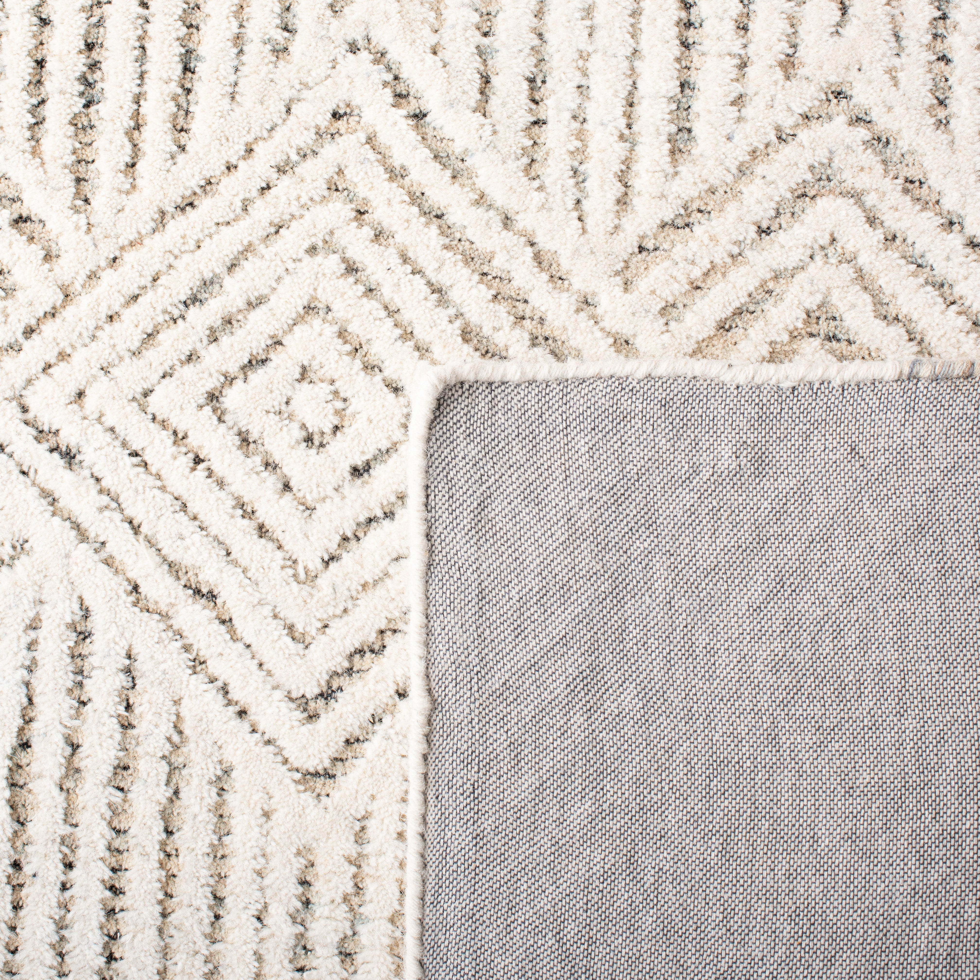 SAFAVIEH Metro Rosalin Diamond Area Rug, Beige/Ivory, 8' x 10'