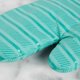 thumbnail image 4 of Juego de 2 guantes de cocina KitchenAid Albany Aqua Sky, 18 x 33 cm, 4 of 5