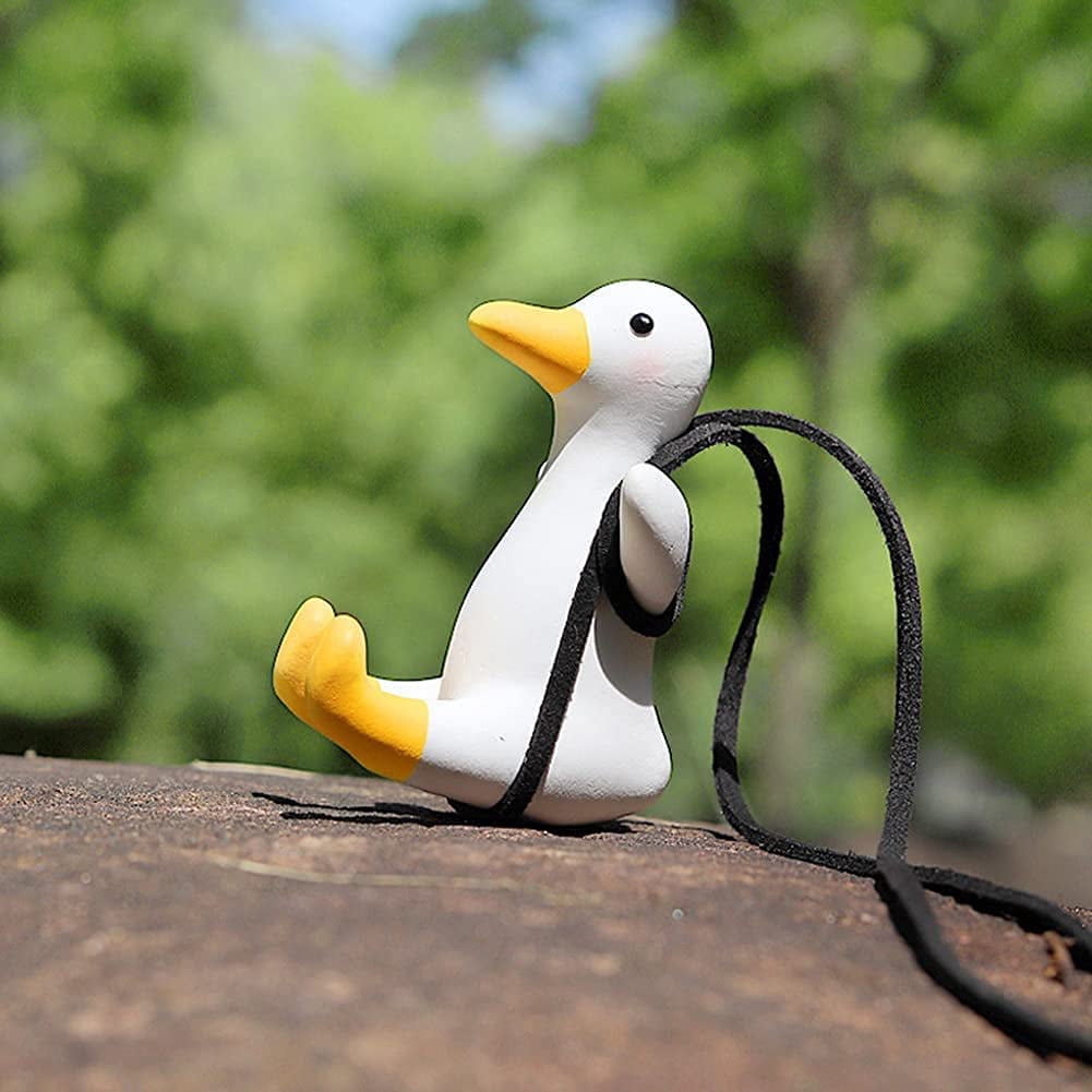 Viajero Swing Duck Car Hanging Ornament Cute Car Hanging Accessories for Rear View Mirror Car Pendant Duck Hanging Swing for Car Mirror Auto Interior Charms Decoration Accessories 