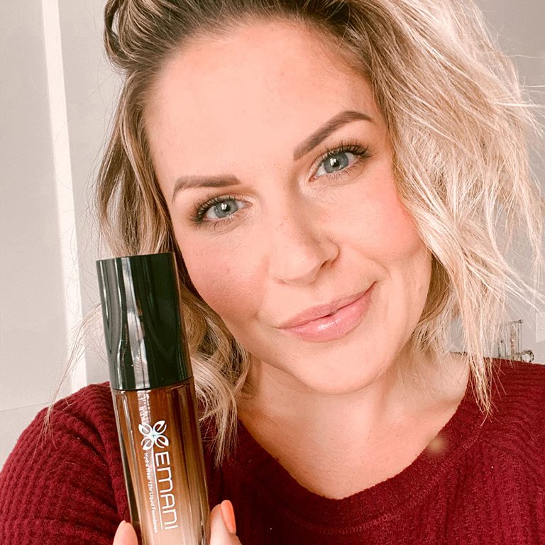 Emani Hydrawear 12-Hour Liquid Foundation - Buildable Coverage