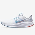 thumbnail image 3 of Zapatillas de running de corte bajo para entrenamiento Nike Quest 4 para hombre, 3 of 5