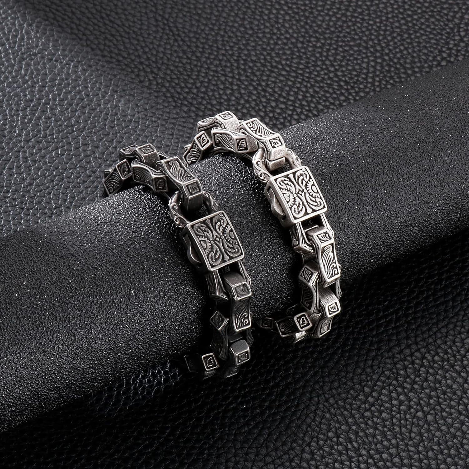 Cuban Link Bracelet for Men Stainless Steel Wave Engraved Chain Men's Bracelet Vintage Silver Bracelet for Men Unique Jewelry Gifts for Him