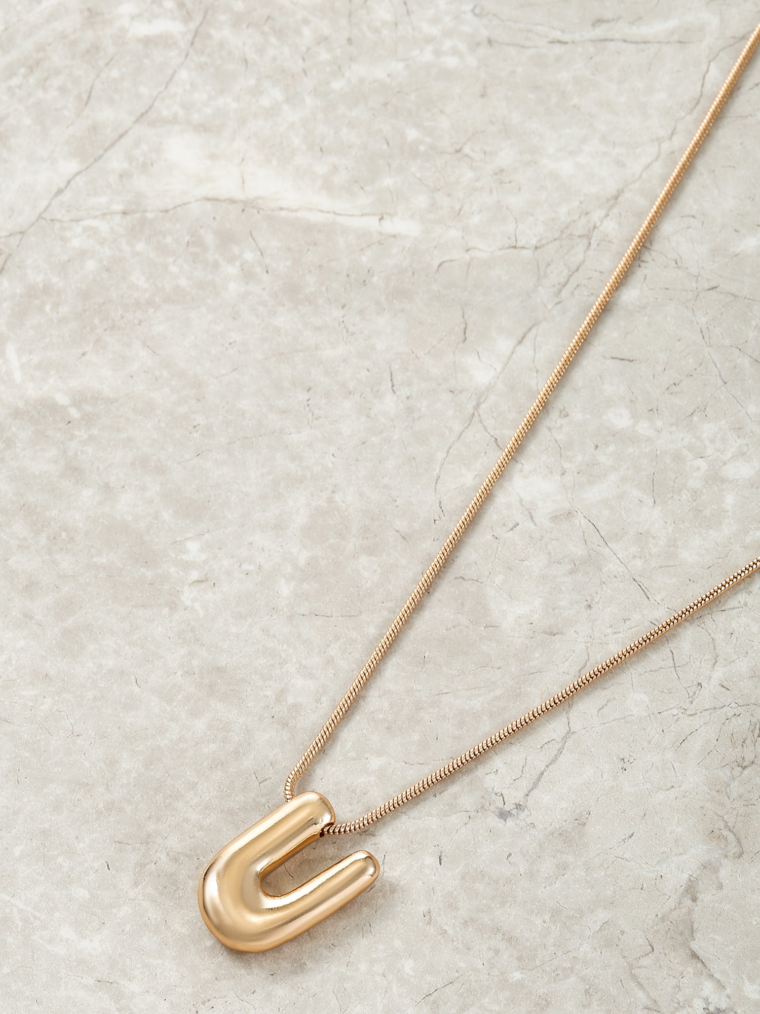 No Boundaries Goldtone Initial Bubble Letter Necklace, 1 Piece, Letter U