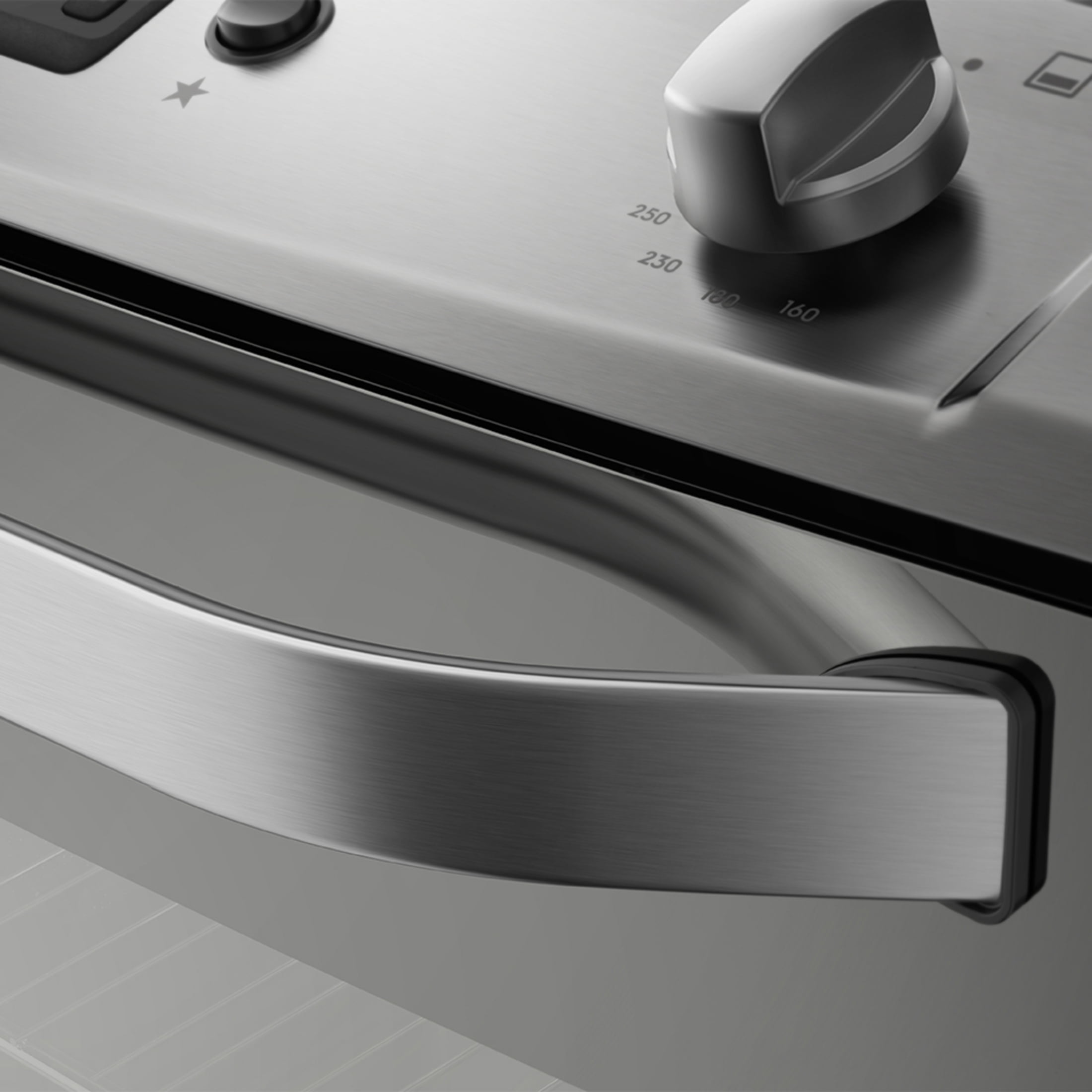 Frigidaire FKGI30ZTOBTG 30" Gas Range, 5 Burners, Triple Flame Burner