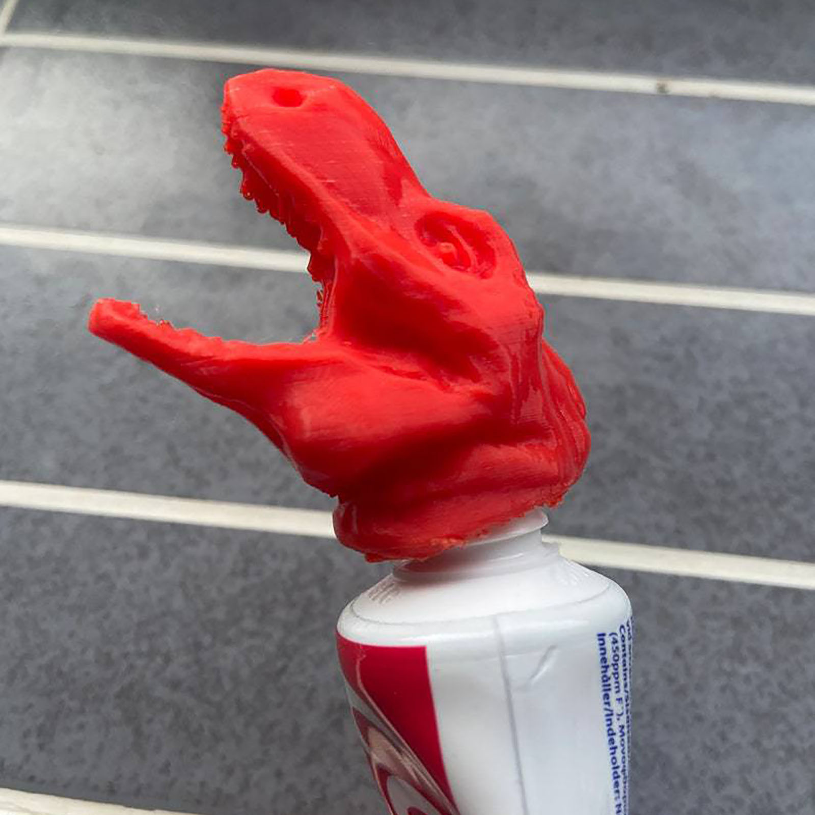Edchen Fun Toothpaste Lid Dinosaur Head Toothpaste Topper Cap Funny