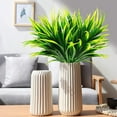thumbnail image 2 of Paquete de 6 pastos artificiales Naiovety apariencia realista rojo, 2 of 6
