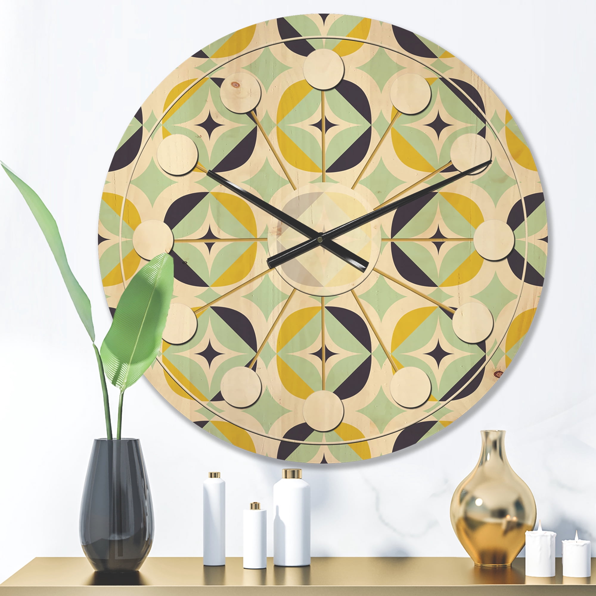 Designart 'Diamond Retro Pattern V' Mid-Century Modern Wood Wall Clock