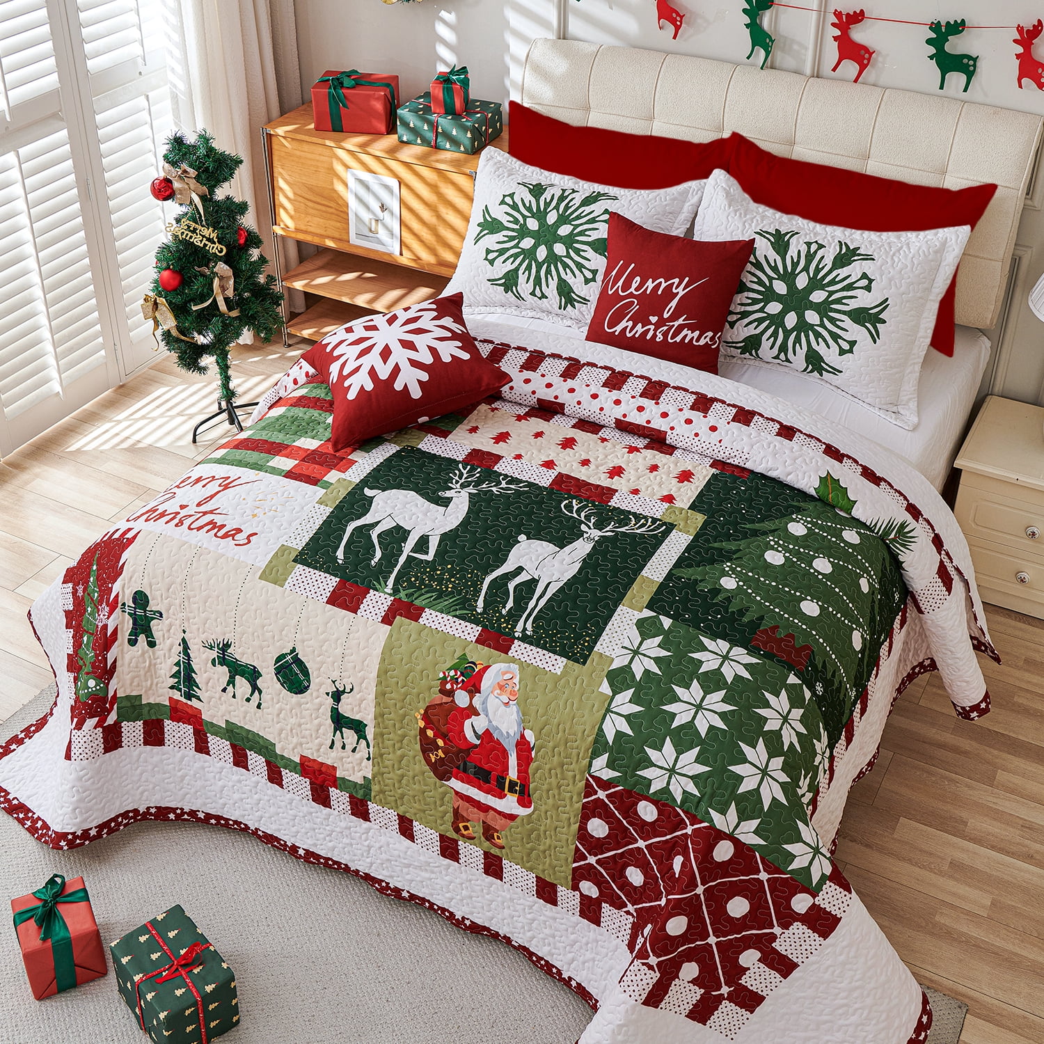 Evenhug Christmas Quilt Set,5-Piece Queen Size Christmas Santa Tree Elk Christmas Themed Patchwork Bedding Set Reversible Coverlet Set with 4 Pillow Shams