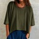 thumbnail image 2 of Top corto oversize para mujer: manga corta, corte holgado, diseño fluido, perfecto para looks informales, ropa de estar por casa y capas en verano., 2 of 4