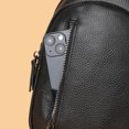 thumbnail image 4 of Bolso de pecho para hombre, riñonera de viaje con múltiples bolsillos de gran capacidad de piel de vaca de Color sólido, 4 of 9