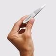 thumbnail image 2 of Pinza inclinada de agarre ancho Tweezerman, 2 of 7