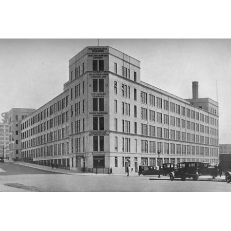 Metropolitan Life Building - Printing Building, Metropolitan Life Insurance Company, Long Island City, New York, 1922 Print Wall Art