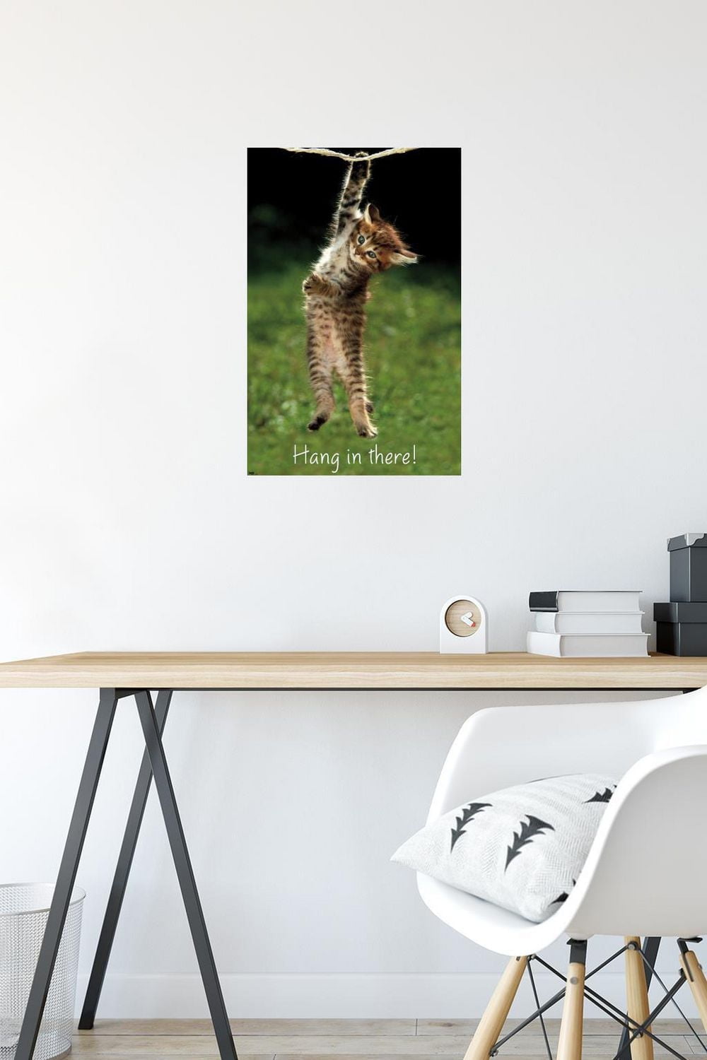 Famous Kitten Hang In There Poster Wall Poster, 22.375" x 34"