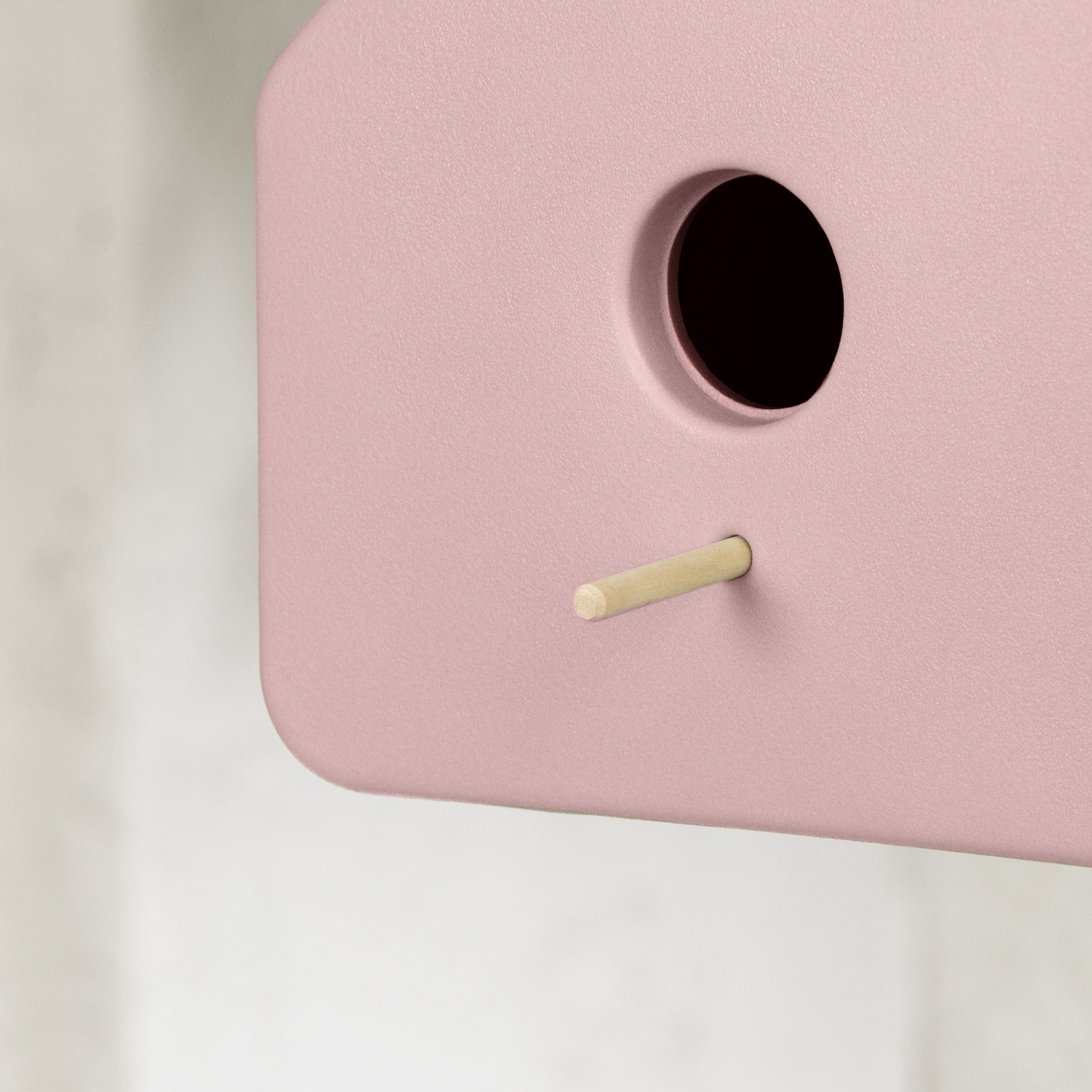 South Shore Dalya, Scandinavian Birdhouse,  Pink