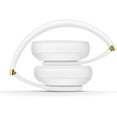 thumbnail image 4 of Beats Audífonos Bluetooth by Dr. Dre Studio3 con Cancelación de Ruido (Blancos), 4 of 6