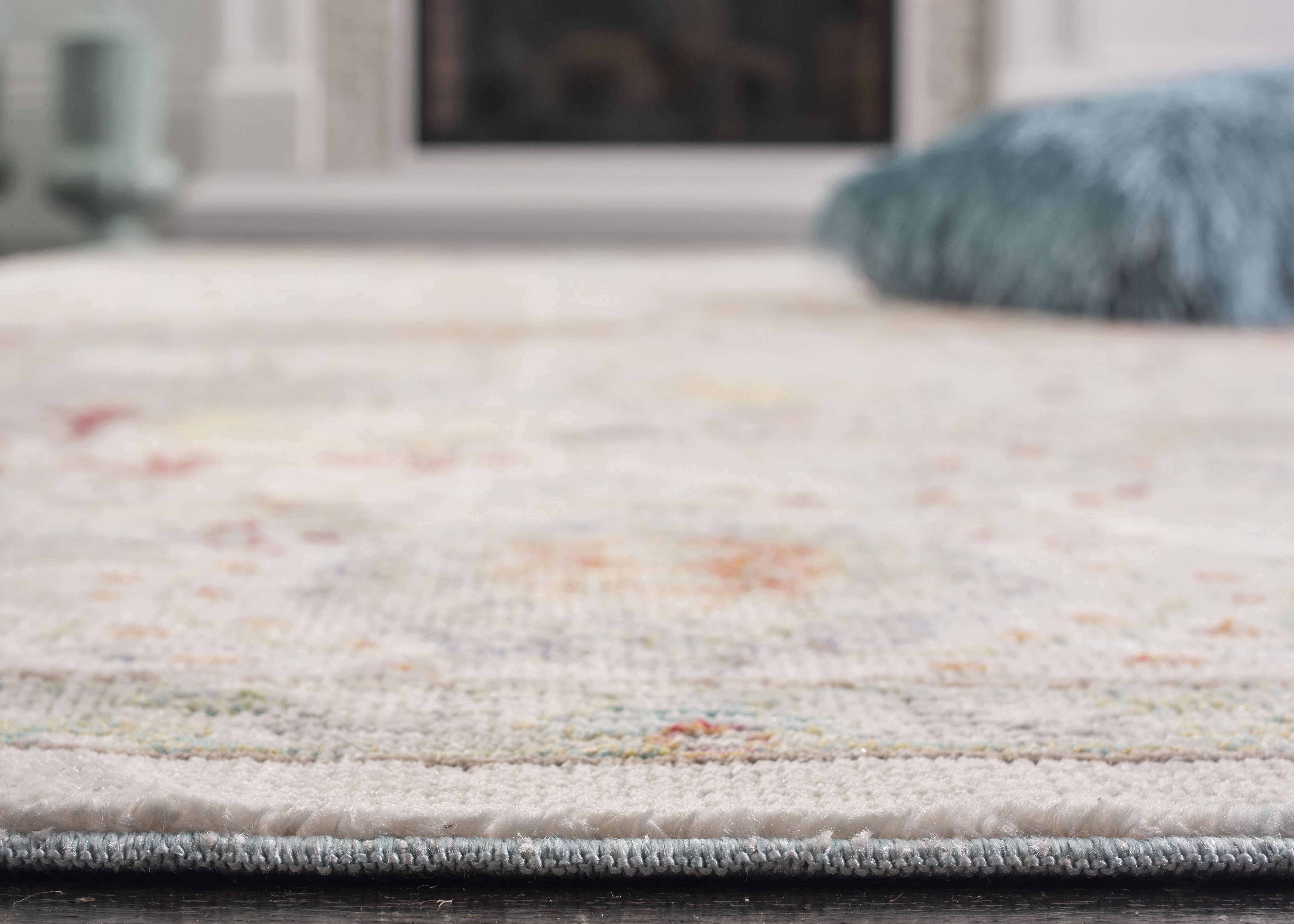 SAFAVIEH Valencia Joyce Bordered Oriental Polyester Area Rug, Blue/Multi, 8' x 10'