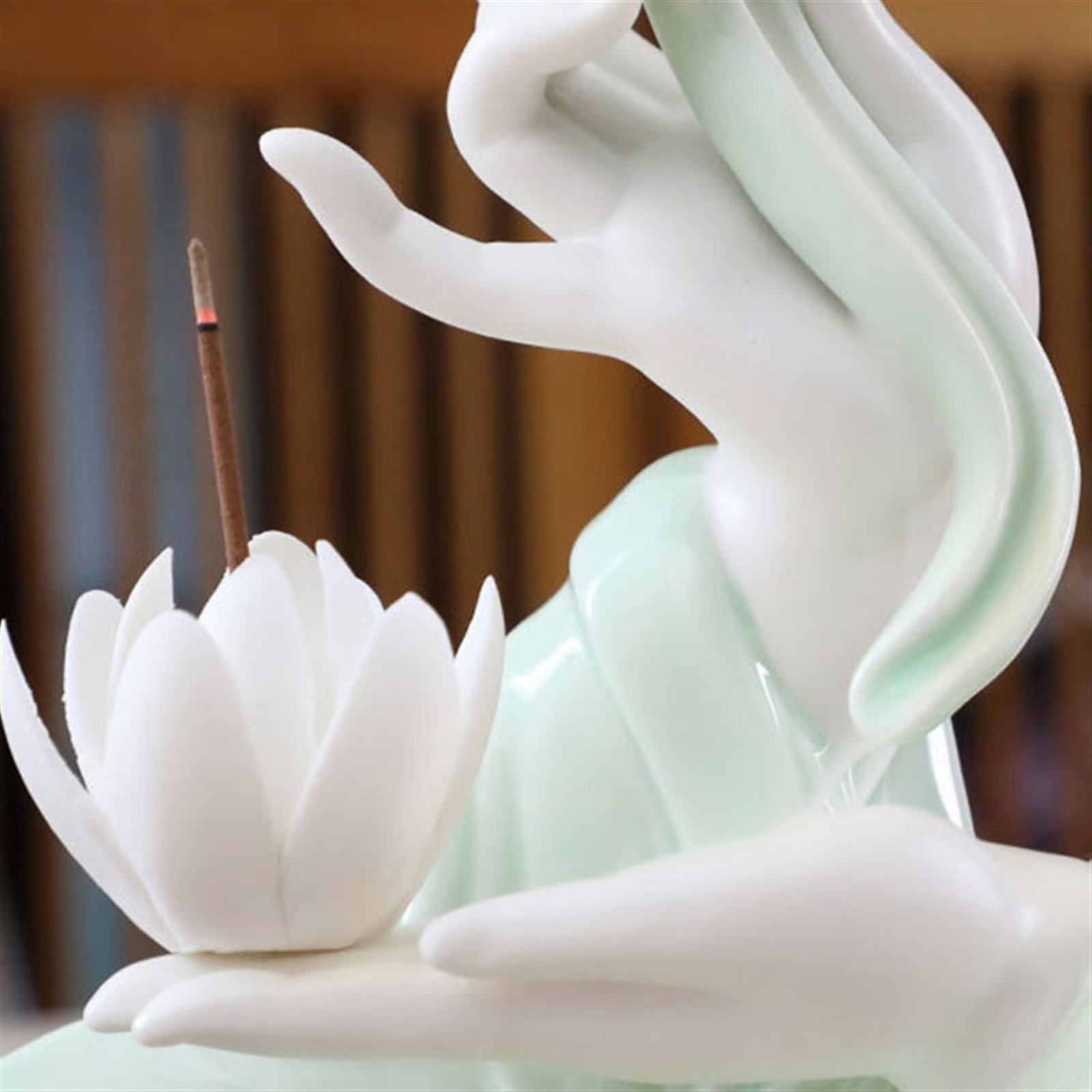 Celadon Reverse Flow Incense Burner Creative Handheld Lotus Shaped Zen Decorative Ornaments Holder