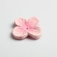thumbnail image 3 of Lote de 500 flores artificiales para decoración, diademas, sombreros, prendas de vestir y manualidades. Rosado, 3 of 9