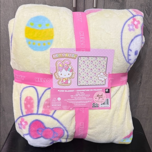 Hello Kitty Full/Queen 90" X 90" Bunnys and Eggs Blanket