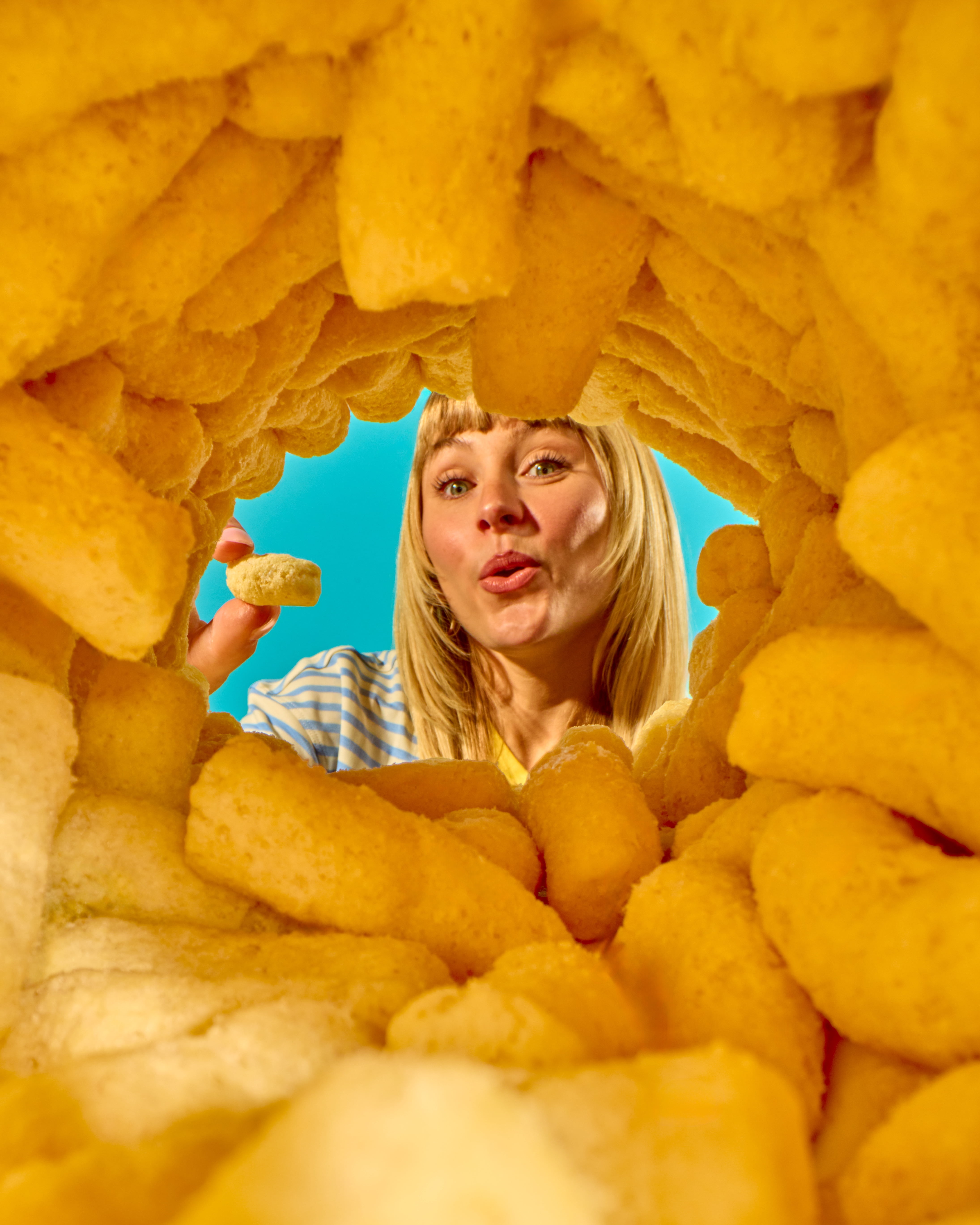 HIPPEAS Chickpea Puffs, Groovy White Cheddar, Gluten Free, Dairy Free, 4g Protein, 0.8 oz, 6 Pack