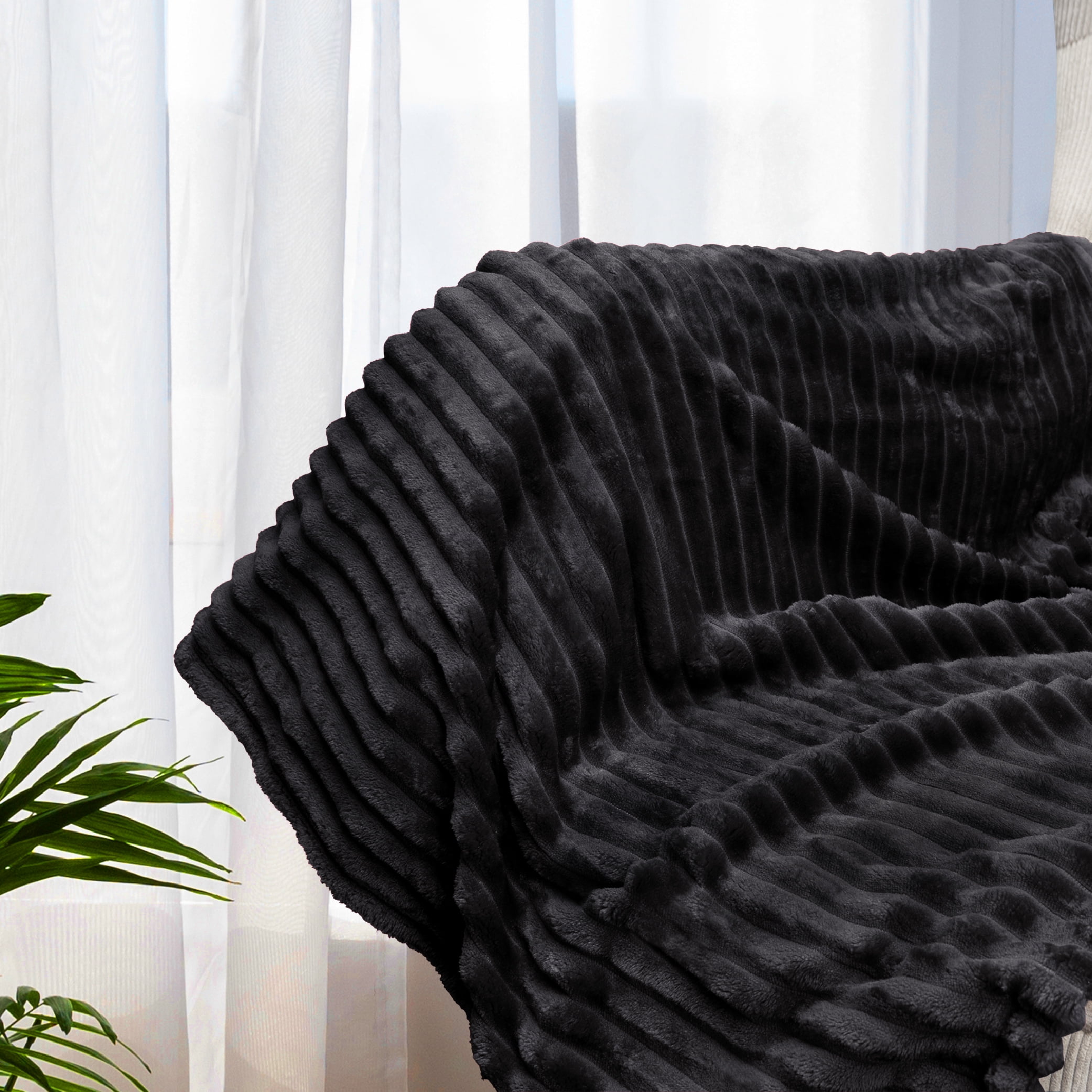PAVILIA Soft Fleece Queen Bed Blanket Black, Large Fuzzy Plush Flannel Throw, Warm Cozy Ribbed Microfiber Blanket for Sofa Couch, Lightweight Striped Blanket, Black, 90x90