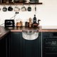 thumbnail image 4 of unbranded Organizador De Cocina En Acero Inoxidable Para Basura Colgante Sobre Gabinete Oscuro, 4 of 8