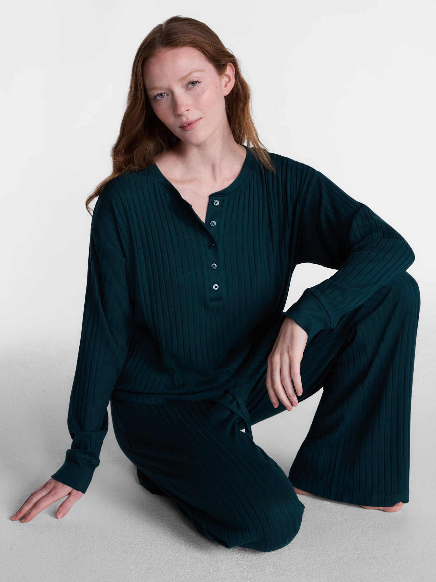 Joyspun Women's Cozy Lounge Collection Hacci Long Sleeve Henley Sleep Top, Sizes XS to 3X