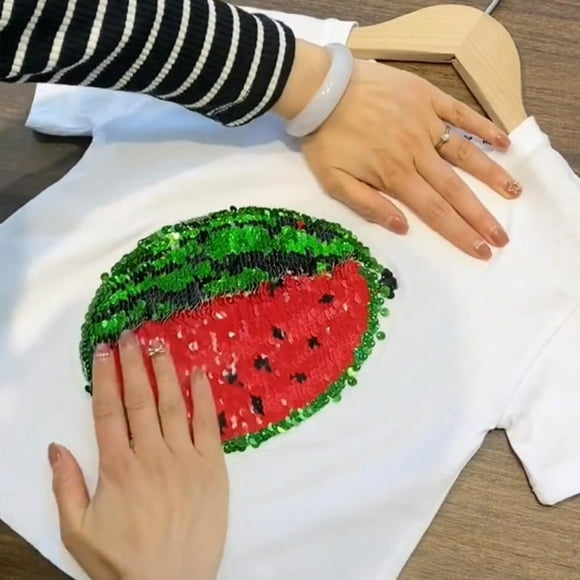 Camiseta Informal Nikou con Lentejuelas de Sandía Cuello Redondo