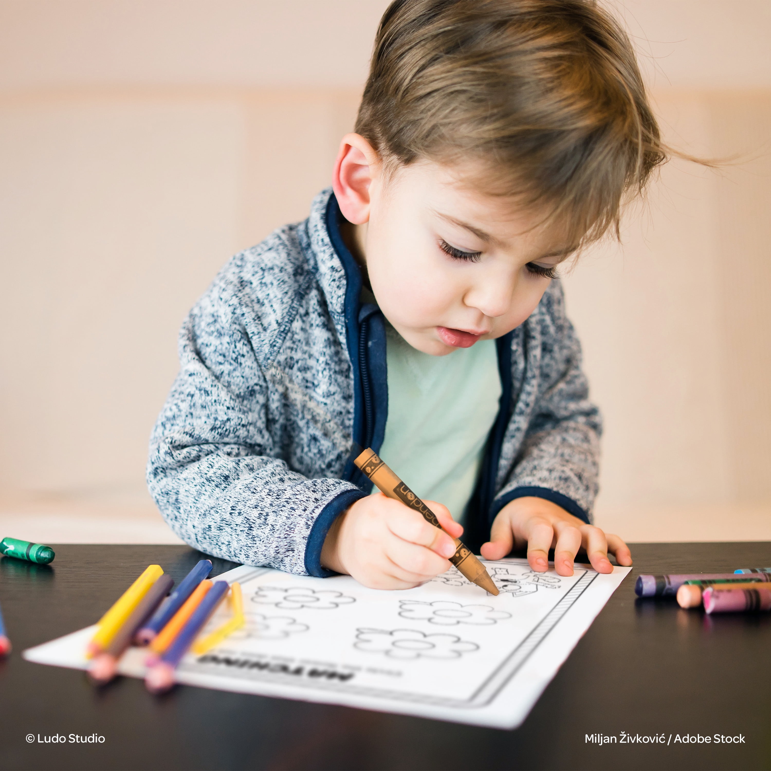 Bluey 48-Page Coloring Book with 4 Crayons, Paperback by Bendon