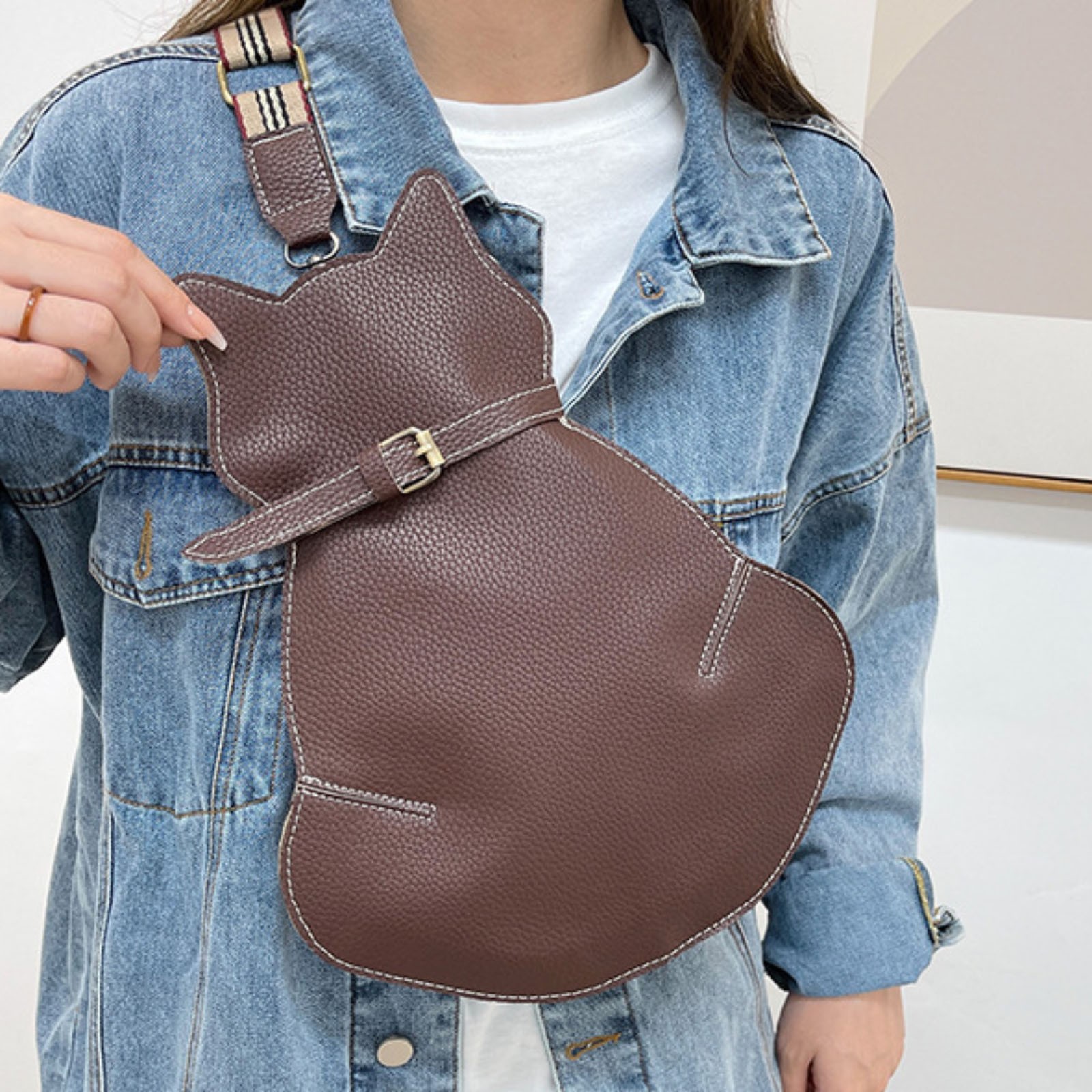 Modstep Women Crossbody Bags Leather Cat Purse Adjustable Wide Strap Chest Bag Cartoon Novelty Zipper Gift Sling Shoulder Bags Brown