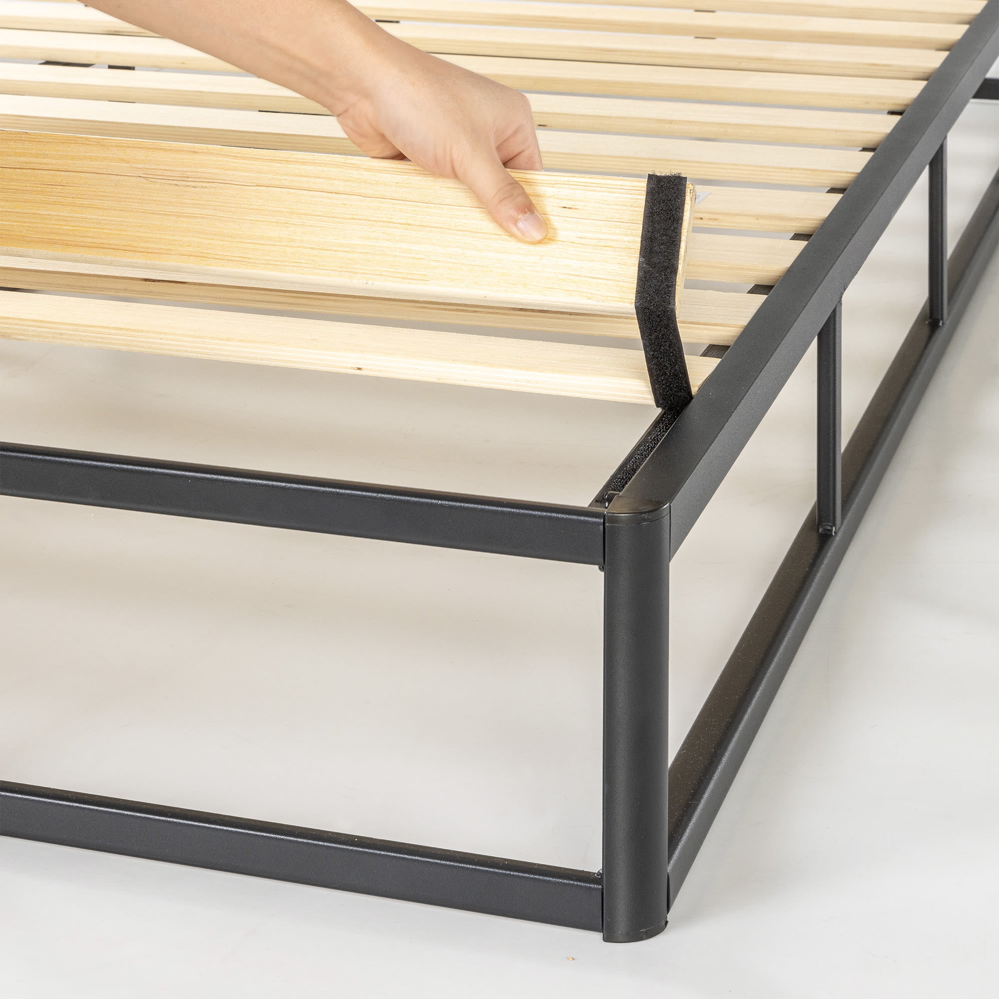 Best Price Mattress 7.5" Metal Box Spring Mattress Support with Wood Slats, King