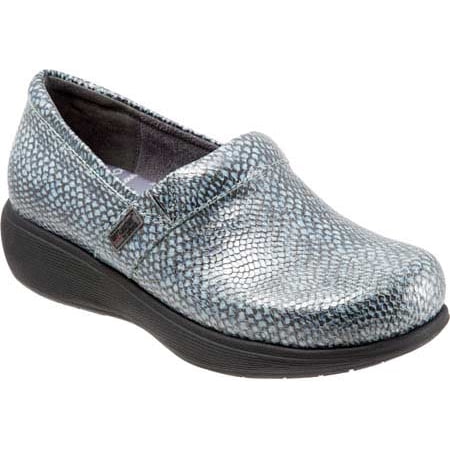 softwalk meredith nurse shoe