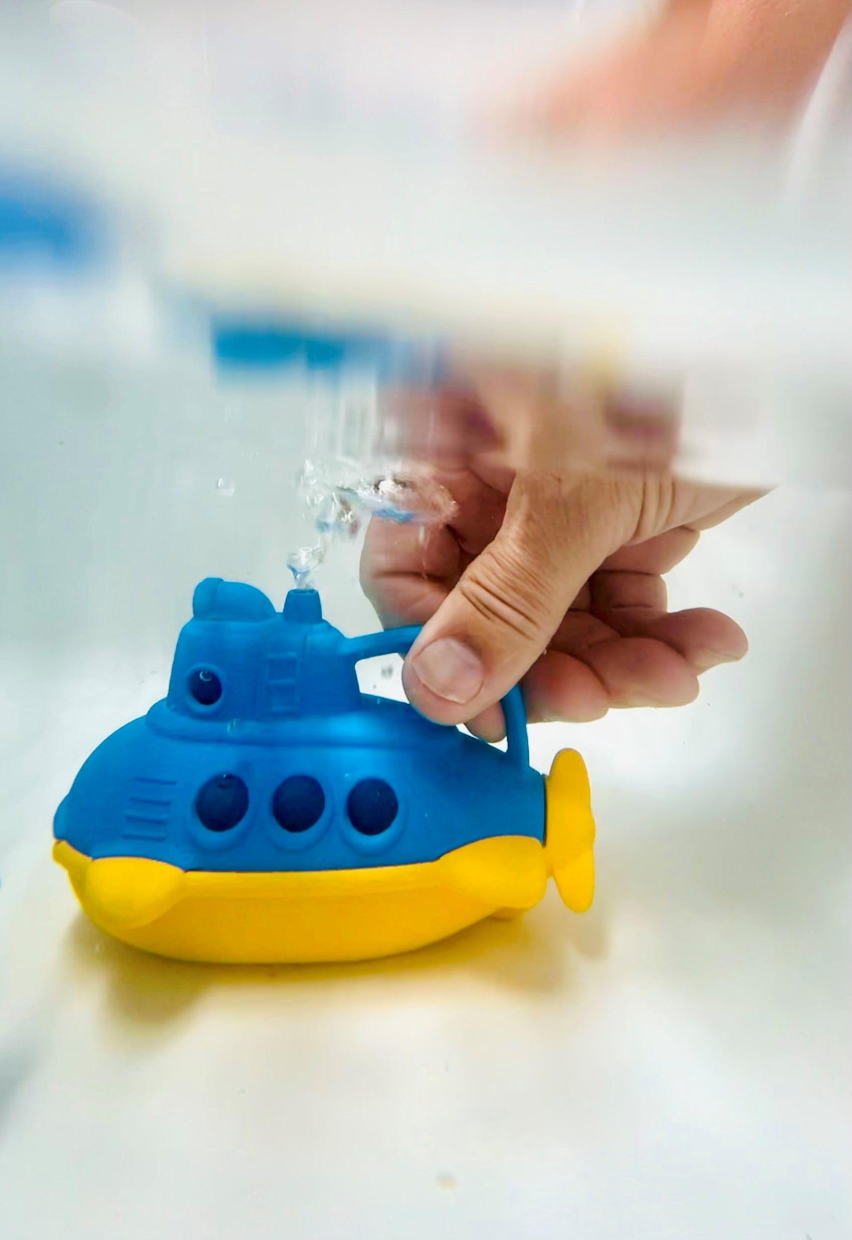 (4 pack) Green Toys Bubbling Submarine