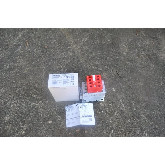 ALLEN-BRADLEY 100S-E09EJ14C SAFETY CONTACTOR 25 AMP NEW