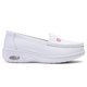 thumbnail image 2 of Zapatos de enfermera de primera línea para mujeres y hombres. Calzado cómodo, antideslizante, impermeable y transpirable para trabajadores médicos, médicos y proveedores de atención médica XianweiShao 8390611993221, 2 of 4