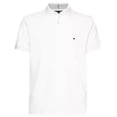 thumbnail image 1 of Polo Tommy Hilfiger de corte regular para hombre, color blanco, 1 of 6