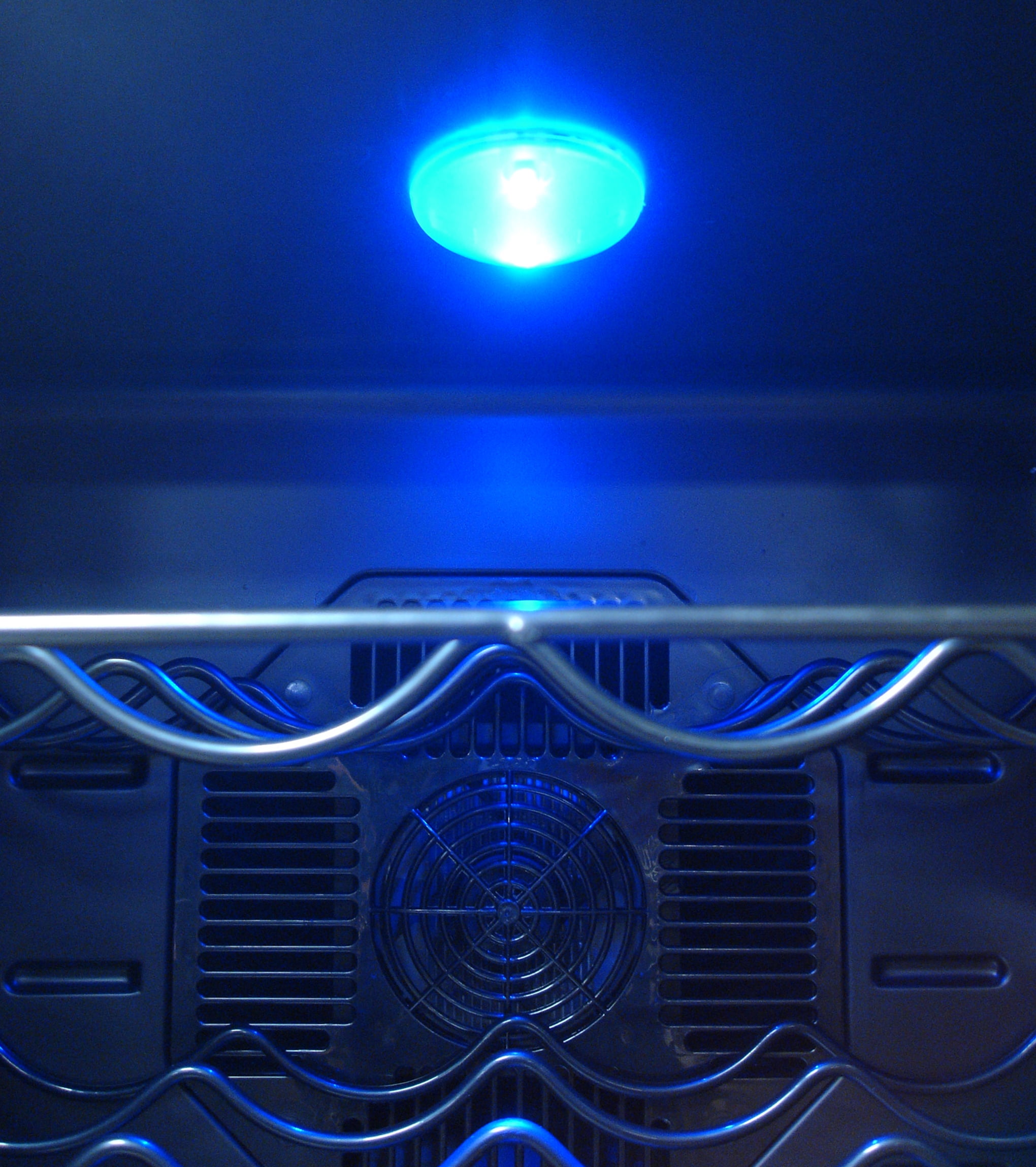 16-Bottle Mirrored Thermoelectric Wine Cooler