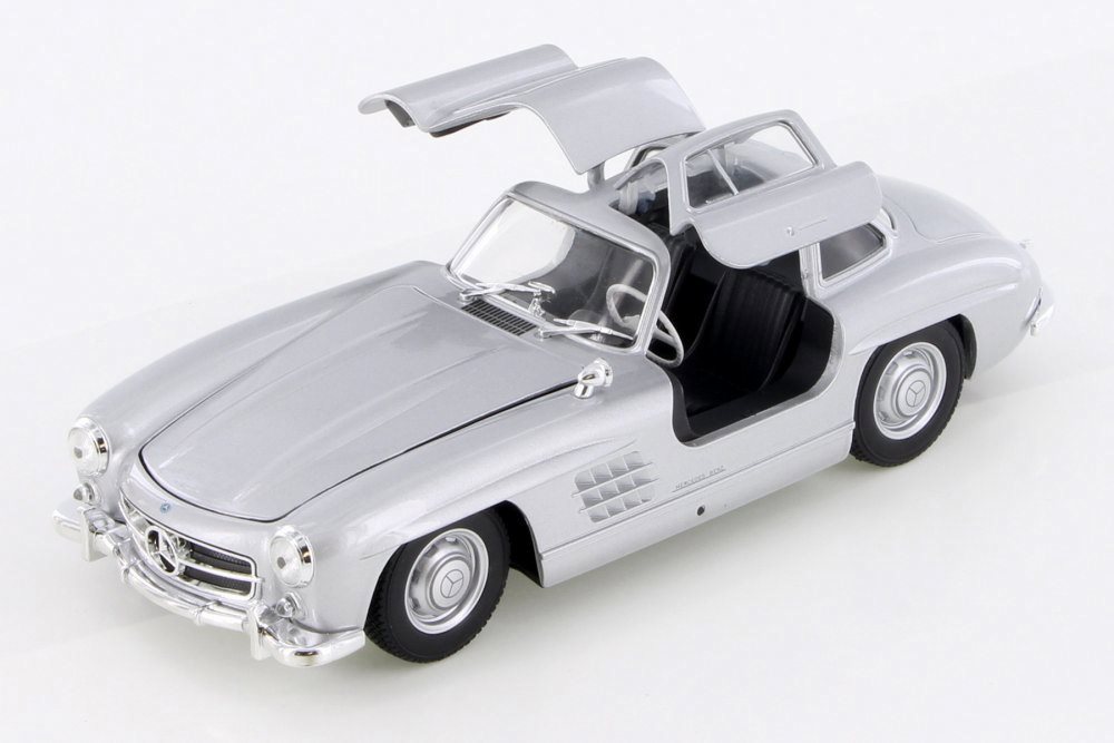 Mercedes-Benz 300SL, Classic Silver - Welly 24064/4D - 1/24 Scale Diecast Model Toy Car (Brand New but NO BOX)