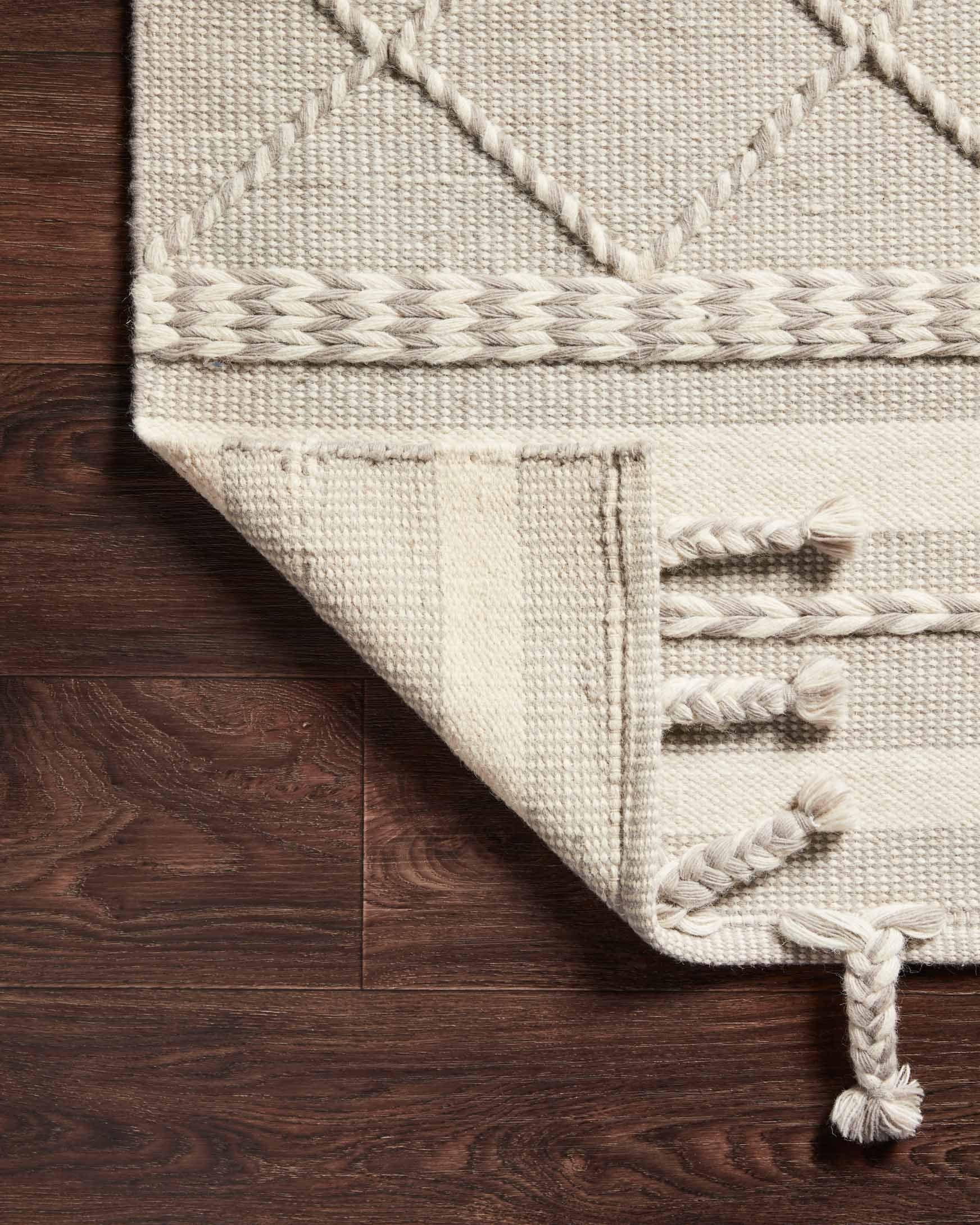 Loloi II Sawyer SAW-05 Silver Geometric Area Rug 2'-3" x 3'-9"