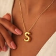thumbnail image 2 of DOREMI 18K oro minimalista Simple grueso collar grande 26 collar personalizado alfabeto burbuja globo letra inicial collar, 2 of 4