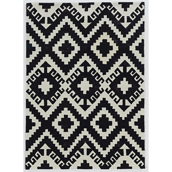 Linon Tripoli Spacely Polyester 5'x7' Rug in Ivory and Black