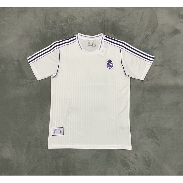 Real Madrid T-Shirt. Football Classic Jersey