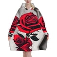 thumbnail image 1 of Chandail à Capuchon Couverture Surdimensionné Douillet à Imprimé de Roses Rouges Noël Adultes Chaud Hiver Cadeau Snuggie avec Poche, 1 of 6