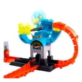 thumbnail image 4 of Pista de Juguete Mattel Hot Wheels Taller del Gorila, 4 of 6